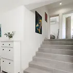 Kalinda Apartment *